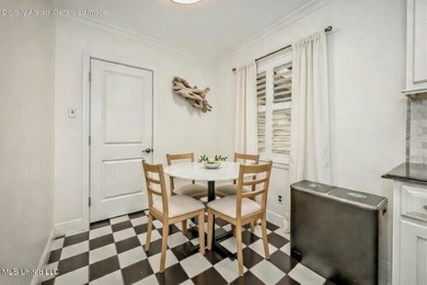 LOCATION LOCATION LOCATION! Welcome to this beautifully updated - photo 22