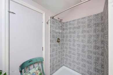 Welcome to this spacious 3-bedroom, 2.5-bath home nestled in one - photo 24