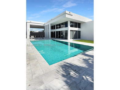 Live in luxury in this spectacular single-story residence - photo 34