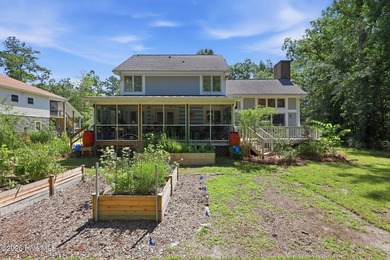 Welcome to this spacious 3-bedroom, 2.5-bath home nestled in one - photo 40
