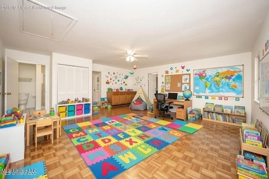 LOCATION LOCATION LOCATION! Welcome to this beautifully updated - photo 46