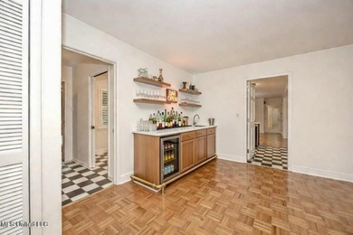 LOCATION LOCATION LOCATION! Welcome to this beautifully updated - photo 49