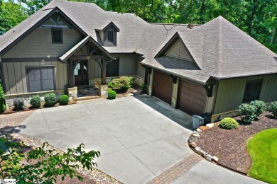 Lake Home For Sale in West Union, South Carolina
