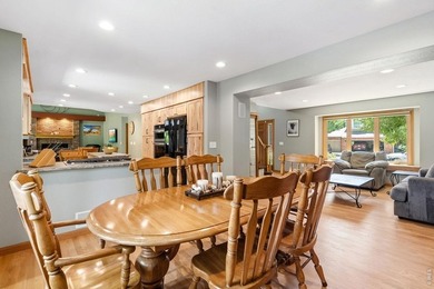 Welcome to this exceptional home in Paragon Point, one of Fort - photo 8