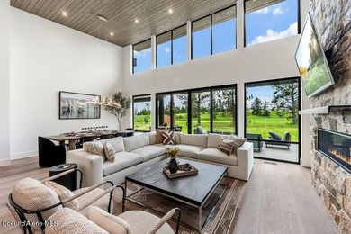 Fairway Lodge North 3 offers 2,676 sf of single-level living - photo 4