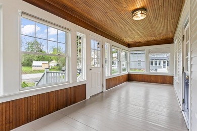 This charming downtown bungalow can't wait to meet you! With - photo 5