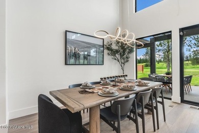 Fairway Lodge North 3 offers 2,676 sf of single-level living - photo 7