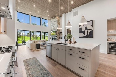 Fairway Lodge North 3 offers 2,676 sf of single-level living - photo 10