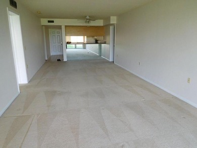 CHAMING AND WELL KEPT 2BDRM/2BTH FIRST FLOOR UNIT PARK IN FRONT - photo 3