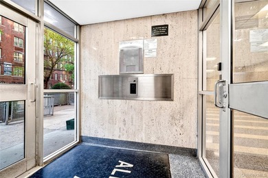 Bright and spacious move-in ready one-bedroom co-op with a - photo 12