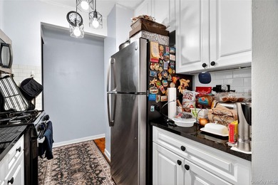 Bright and spacious move-in ready one-bedroom co-op with a - photo 24