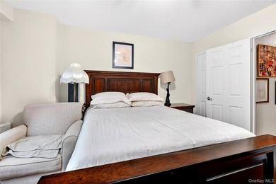 Bright and spacious move-in ready one-bedroom co-op with a - photo 27