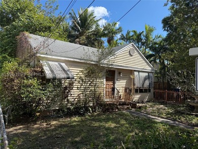 Location Location Location, right in the heart of South Miami - photo 1