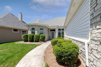 Experience elegant living in this quality custom ranch - photo 3