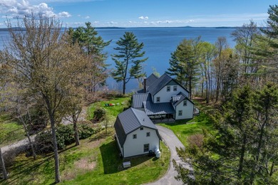 Perched above the shores of Penobscot Bay in Northport, this - photo 3
