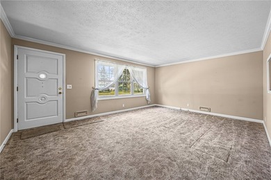 Beautifully maintained and lovingly cared for over the past 30 - photo 17