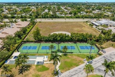 Welcome to this well-maintained 3 bedroom, 2.5 bath townhome - photo 36