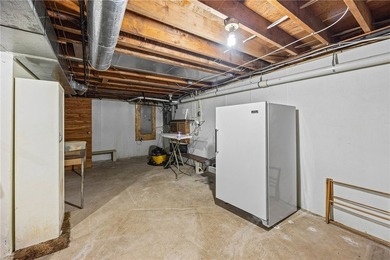Beautifully maintained and lovingly cared for over the past 30 - photo 41