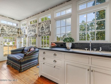 Steeped in provenance and renewed for modern living, Garran Hill - photo 43