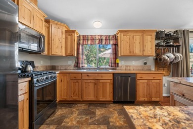 Experience the beauty of true country living on this expansive - photo 4