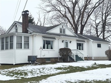 Owasco Lake Home Active Under Contract in Auburn New York