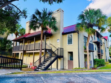 (private lake, pond, coastal) Condo For Sale in Altamonte Springs Florida