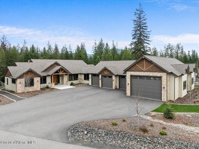 Welcome to this exquisite 2-year-old custom home, nestled in one - photo 9