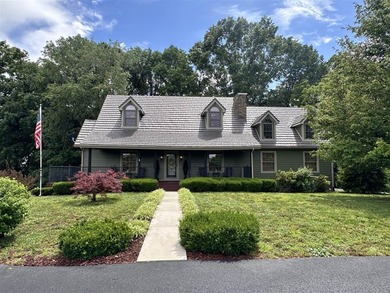 Barren River Lake Home For Sale in Glasgow Kentucky