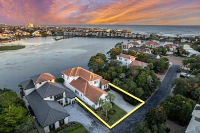 Spectacular lake-front estate, which has been meticulously - photo 2
