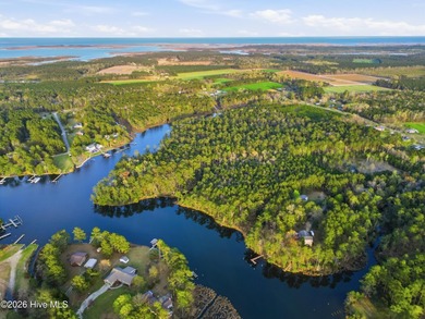 Look no further for undeveloped, unrestricted waterfront acreage - photo 4