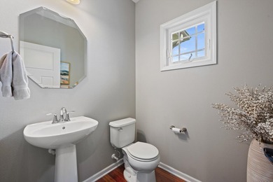 Nestled on a cul-de-sac in Westshore, this split-bedroom ranch - photo 21
