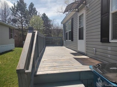 Beautiful 3 bedroom 2 full bath home with large master suite in - photo 21