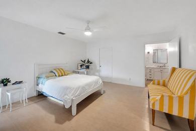 Palm Springs meets South Florida in this distinctive mid-century - photo 21