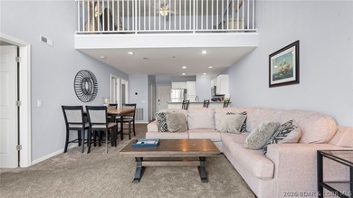 Welcome to this beautiful top-floor, turnkey condo in the heart - photo 34