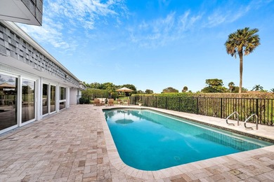 Palm Springs meets South Florida in this distinctive mid-century - photo 35