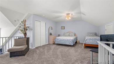 Welcome to this beautiful top-floor, turnkey condo in the heart - photo 43