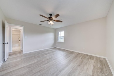 Welcome to 12302 Country Club Drive in the desirable Sandy Creek - photo 15