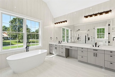 Southold Stunner- New Construction This one's a North Fork - photo 16