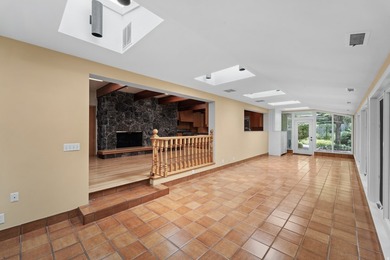 Tucked away behind a private tree-lined drive in one of - photo 16