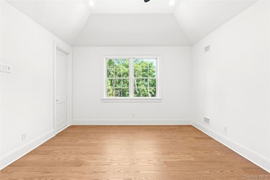 Southold Stunner- New Construction This one's a North Fork - photo 20