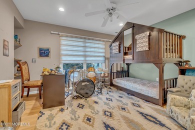 HEATED SALT WATER POOL, LARGE PRIVATE BACKYARD, FULLY FINISHED - photo 26