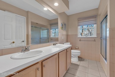 HEATED SALT WATER POOL, LARGE PRIVATE BACKYARD, FULLY FINISHED - photo 28