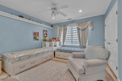 HEATED SALT WATER POOL, LARGE PRIVATE BACKYARD, FULLY FINISHED - photo 30