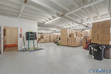 The owner would prefer to sell the building. The owner will - photo 32