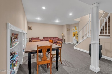 HEATED SALT WATER POOL, LARGE PRIVATE BACKYARD, FULLY FINISHED - photo 32