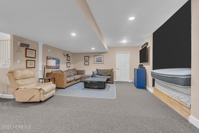 HEATED SALT WATER POOL, LARGE PRIVATE BACKYARD, FULLY FINISHED - photo 34