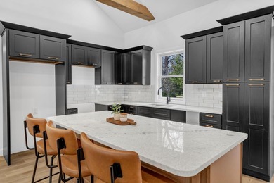 Fully renovated and move-in ready, this stylish yet cozy home - photo 6