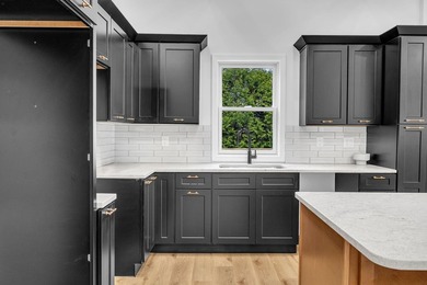 Fully renovated and move-in ready, this stylish yet cozy home - photo 7