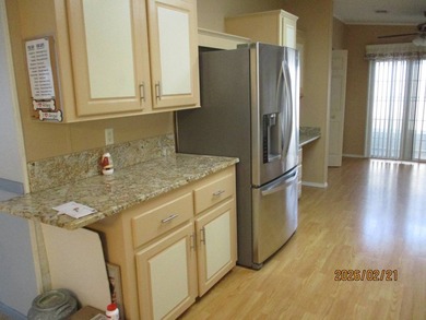 OWNER ANXIOUS! IMMEDIATE OCCUPANCY! Home has all new duct work - photo 3