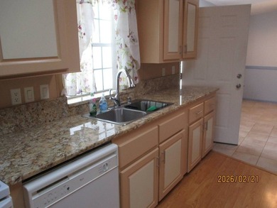 OWNER ANXIOUS! IMMEDIATE OCCUPANCY! Home has all new duct work - photo 8